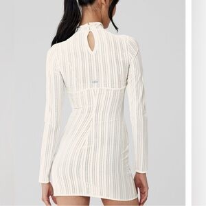 Alo Yoga Euphoria Long Sleeve Dress - Ivory